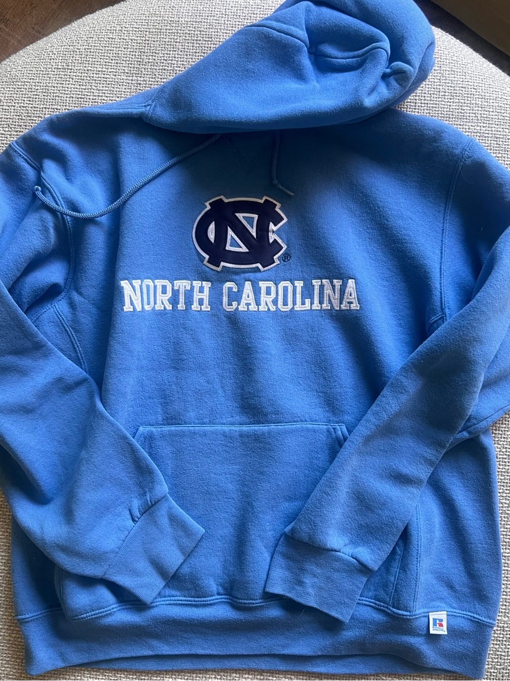 Russell Athletic North Carolina Light Blue Pullover Hoodie - Large Unisex